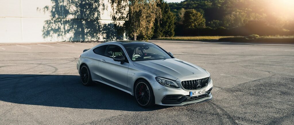 Silber Mercedes C63S AMG Coupé