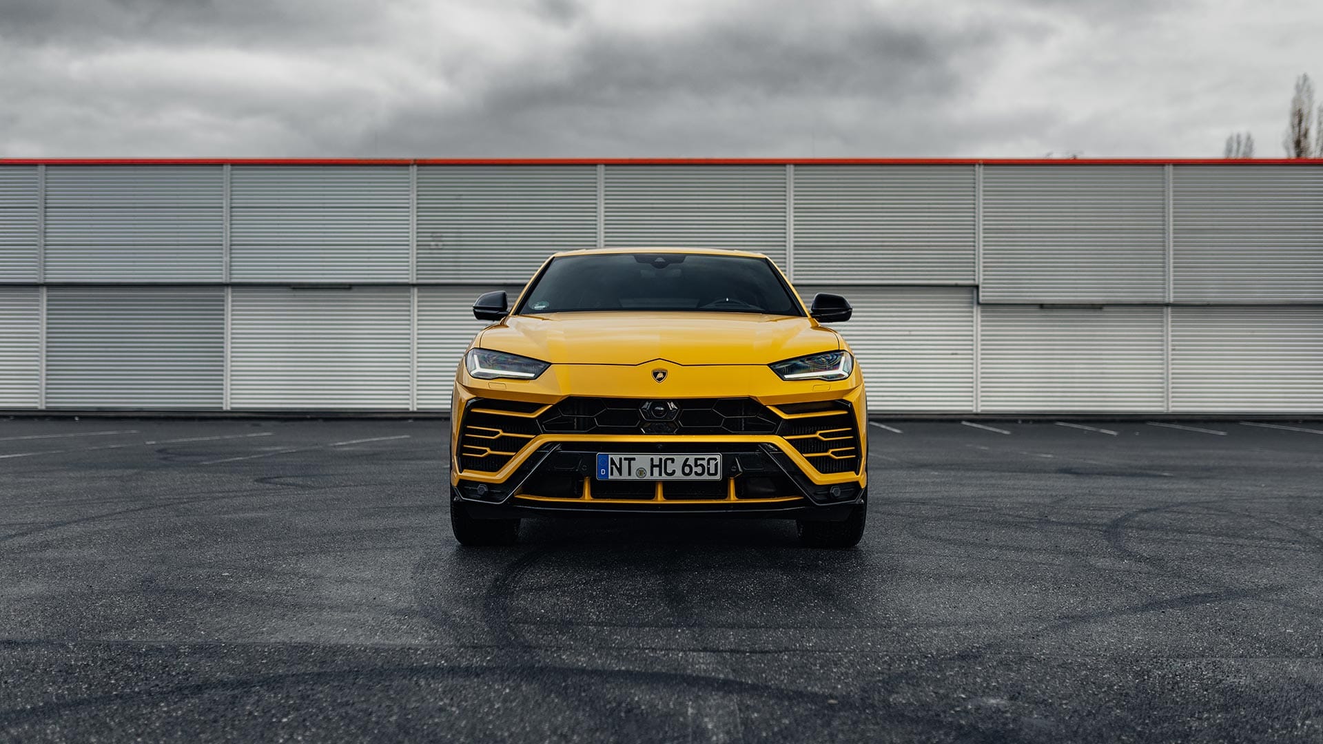 Lamborghini urus header
